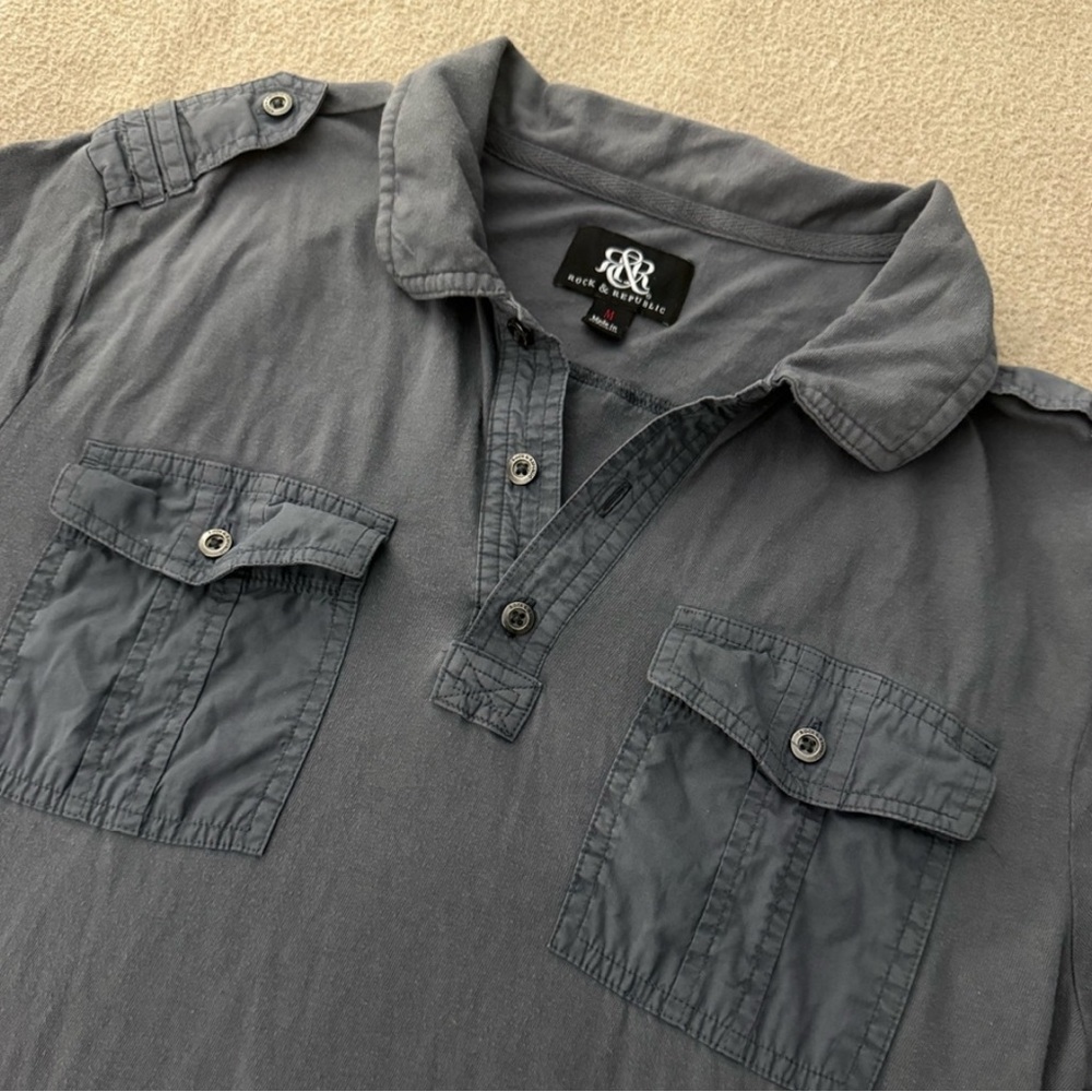 Rock Republic Gray Zip Button Pocket Mens Medium Short Sleeve Logo Polo Shirt
